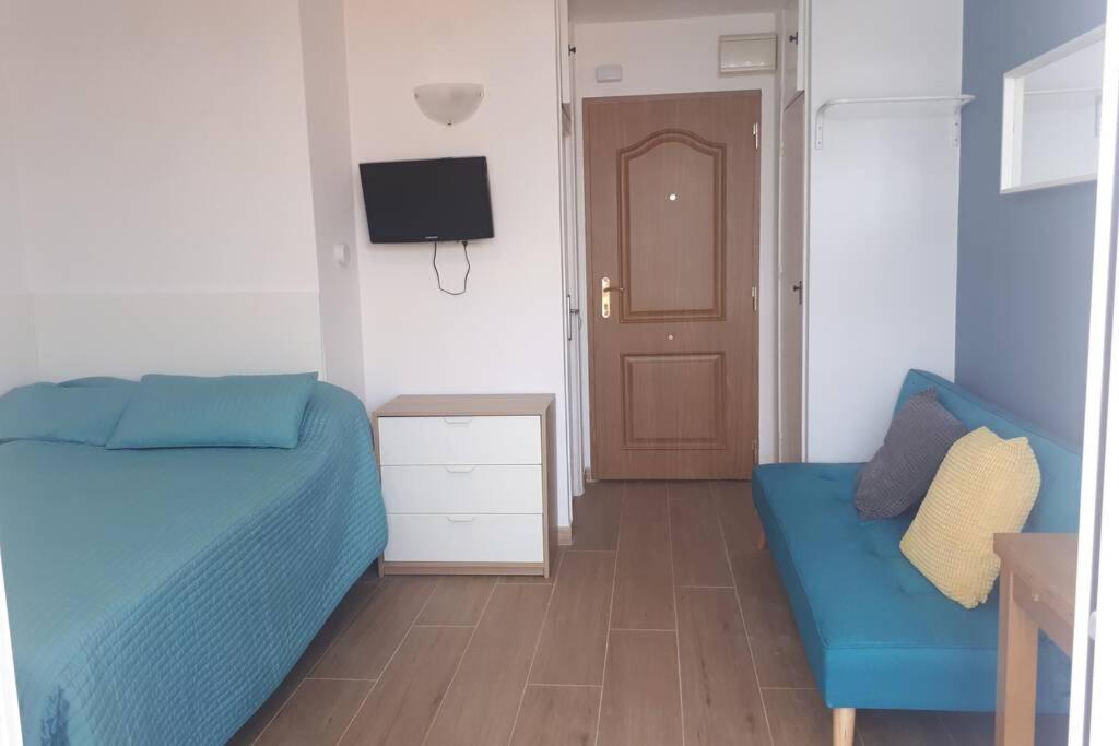 Modern Studio Near Beach. Sea, Pool And Wi-Fi 贝纳尔马德纳 外观 照片