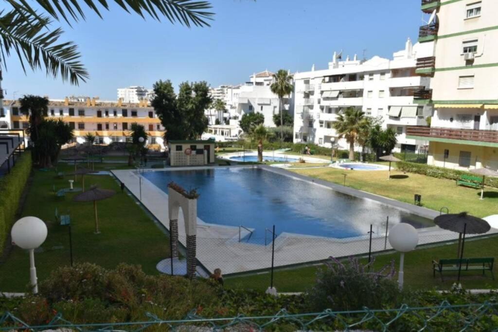 Modern Studio Near Beach. Sea, Pool And Wi-Fi 贝纳尔马德纳 外观 照片